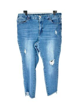 Royalty For Me Denim Jeans Womens Size 18W Curvy Fit Distressed Light Wash